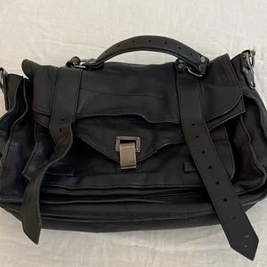 Worn in Proenza Schouler PS1 medium black (doesn’t come with strap)